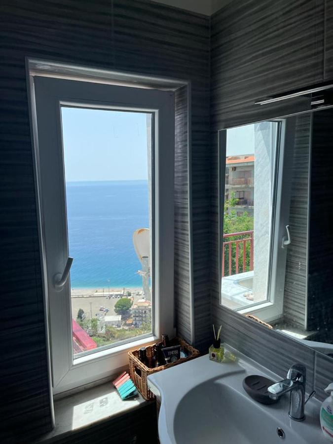 Casa Vacanze Luna Διαμέρισμα Letojanni Εξωτερικό φωτογραφία